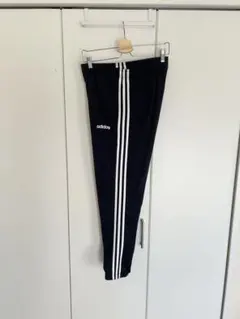 adidas ジャージパンツ