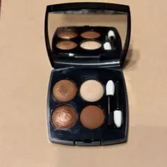 CHANEL レ　キャトルオンブル372