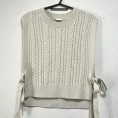 GU ニットベスト ベージュ ナチュラル ケーブル編み Sサイズ