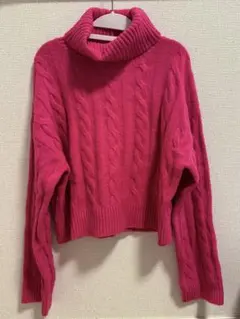 GU ピンク タートルネック セーター