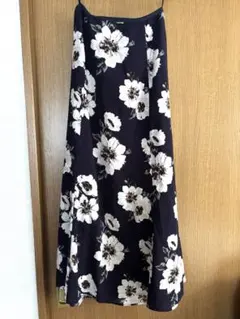 【ロペピクニック】花柄スカートのサムネイル