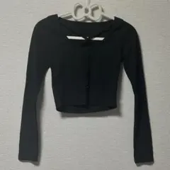 ブラック クロップド 長袖 トップス