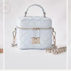 【ゴールドパーツ】キルティングスクエアミニバッグ