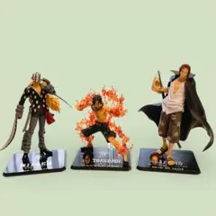 ワンピースフィギュア　キラー　エース　シャンクス　3体セット