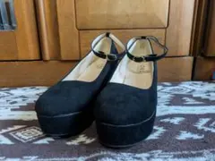 GRL ブラック スエード ストラップパンプス