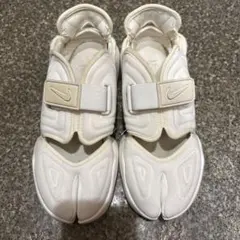 Nike ホワイト スニーカー アクアリフト