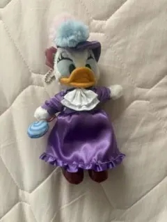 ディズニー デイジー ぬいぐるみバッジ 36th