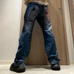 Item thumbnail for item 59c7bd07-d4f0-492f-b2eb-21757b3ecf99