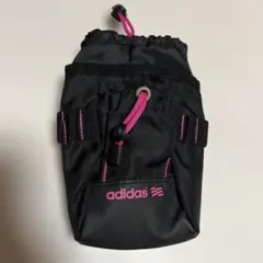 adidas カラビナ付き　ポーチ　ボディバック　ドリンクホルダー　黒/ピンク