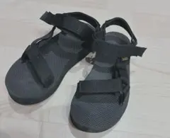 Teva スポーツサンダル ブラック　MIDFORM UNIVERSALのサムネイル