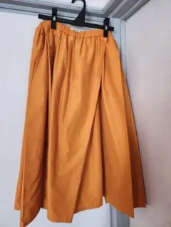 膝下たけキュロットスカート