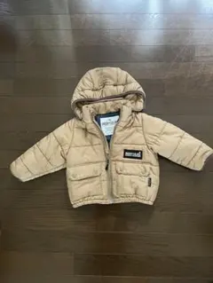 ベージュ フード付きダウンジャケット