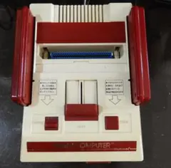 ⑥無塗装AV仕様ファミコン USB電源。コントローラー綺麗。キャップ付き