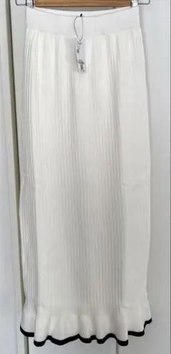 Item thumbnail for item 3d182eef-99d0-46ef-a49c-46866657e901