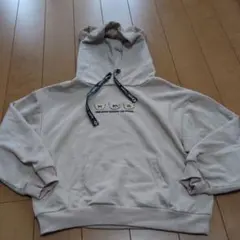 ベージュ フード付きパーカー サイズ130