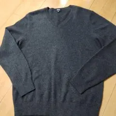 UNIQLO メンズ濃グレー Vネックカシミア１００％セーター M中古美品