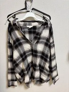 H&M チェック柄 長袖シャツ スキッパーネック Sサイズのサムネイル