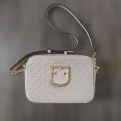 FURLA ショルダーバッグ ベージュのサムネイル