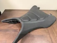 新品未使用】トライアンフ ストリートトリプル765 純正ローシート