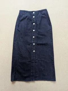 GU ダークデニム ボタン付きタイトスカート
