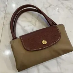 Item thumbnail for item 3c757139-fb30-4f43-aa72-8904eac02790