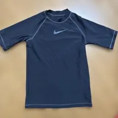 Nike 子供　ラッシュガード　150センチ