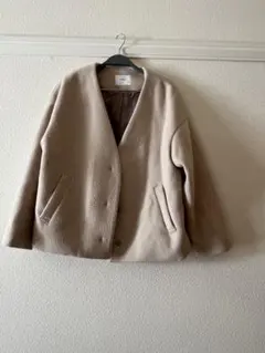 【値下げ】ノーカラージャケット ベージュ F