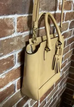 SALE価格 COUCH タッセルハンドバッグ 2WAY ショルダー べージュ