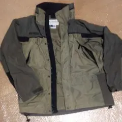 コロンビア。マウンティングパーカー。