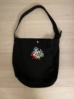 Item thumbnail for item ce5c093b-abe0-4cc6-817c-5d7a0cd5417d