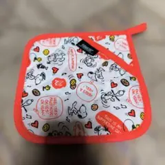 値下げしました‼️スヌーピー 鍋つかみ 2017年製のサムネイル