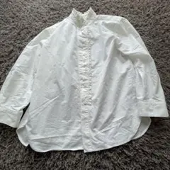 YONFA フリル襟 ホワイト長袖シャツ