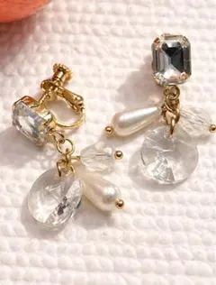 クリスタルパールドロップイヤリング
