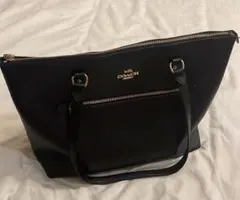 【極美品】COACH ブラック　トートバッグ　ゴールド金具　A4 肩掛け