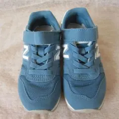 ニューバランス373　スニーカー　くすみブルー/白　17㎝　ok2503A