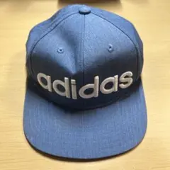 adidas 青 ストラップバックキャップ