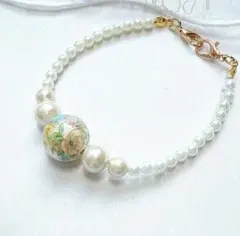 Item thumbnail for item 884cc917-6dc6-41a9-8d03-7e7594592da4