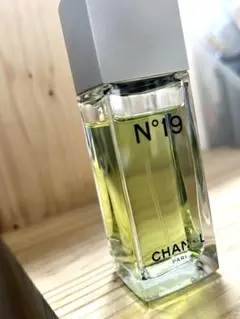 CHANEL シャネル no.19 オードトワレ 50ml 香水