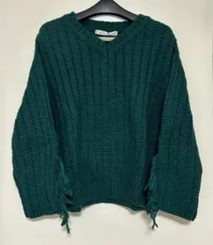 KOBE LETTUCE　Vネックセーター 袖フリンジ付　ディープグリーン系