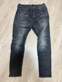 ZARA スリムフィット ブラックデニムパンツ