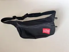 【未使用級】マンハッタンポテージ　ボディバック　ウエストポーチ　ブラックのサムネイル