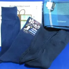 メンズ・ハンカチ２枚＋靴下４足・新品