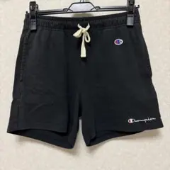 チャンピオン　ショートパンツ