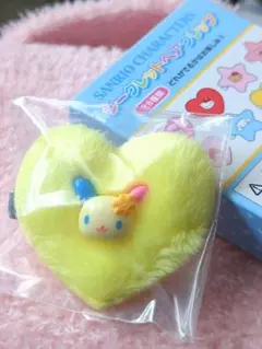 サンリオ　ときめきぽっぷビーズシリーズ　シークレット　ヘアクリップ　ウサハナ