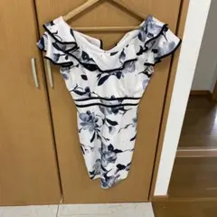 Tika フラワープリント オフショルダードレス