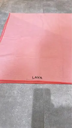 【新品未使用】LAVA ヨガマット ピンク　　　　　　約145cm✖️61cm Amazon.co.jp: LAVA ホットヨガ ヨガマット ヨガラグ ラバ