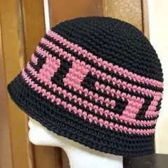 クラッシャーハット　バケットハットやや大きめ　コットン　ブラック×ピンク y2k