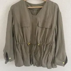 オリーブグリーン ノーカラージャケット