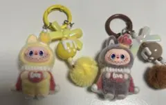 ラブブミニフィギュアキーホルダー　王様ラブブキーホルダー　2点セット