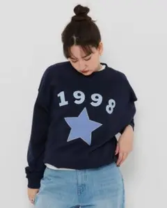 ユニセックス ロゴスウェット TINA：JOJUN ネイビー　Mサイズ